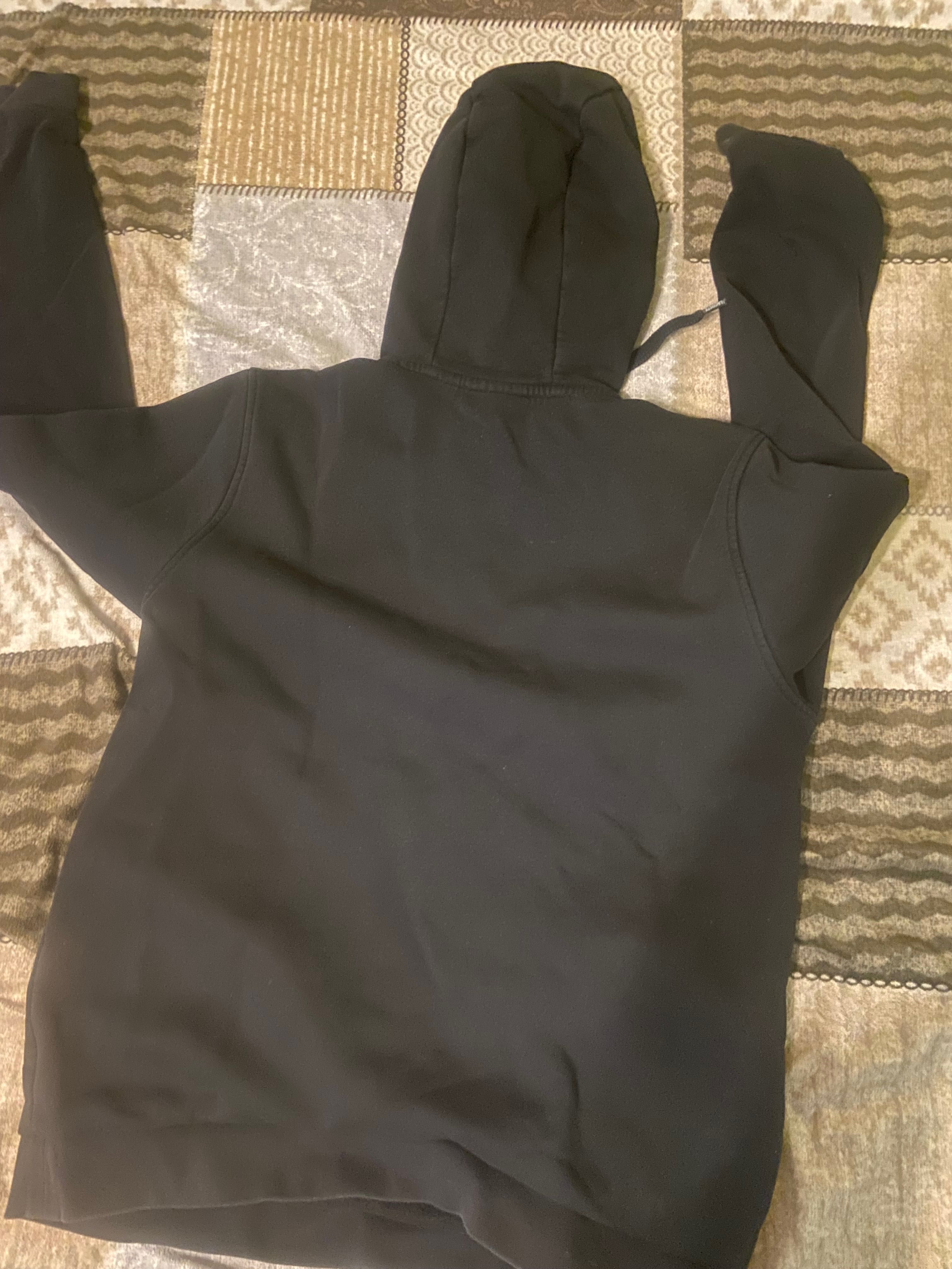 Суичър Lacoste .