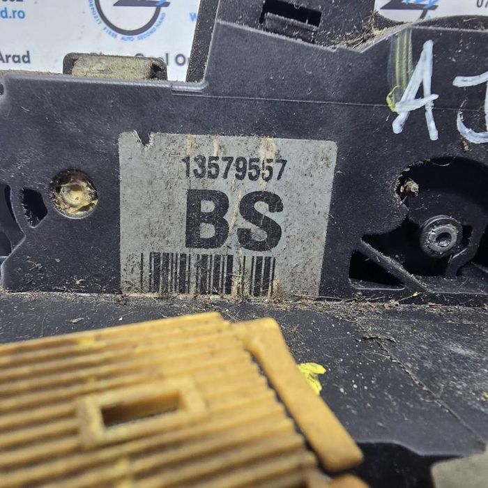 Broasca usa stanga spate Opel Zafira C