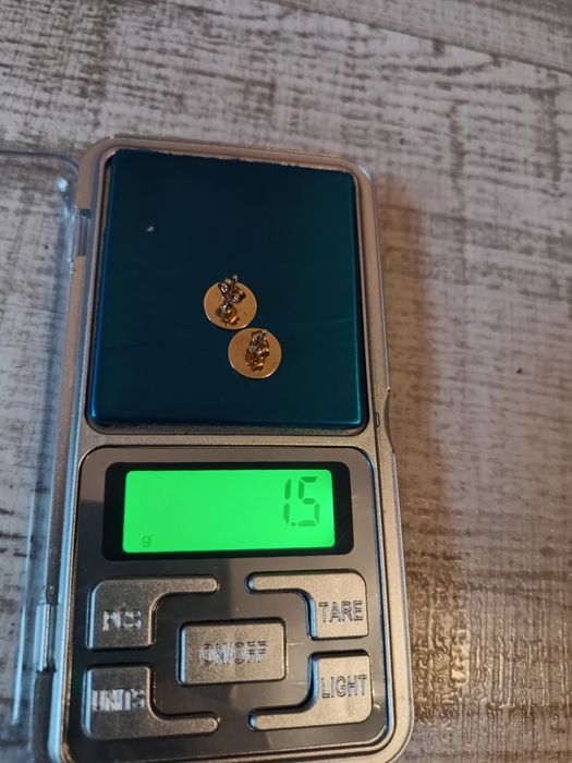 Cercei bănuț. 1.5 Gr . 400 Ron / gr