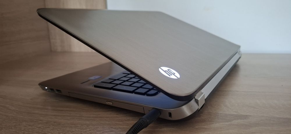Laptop Hp ,procesor i5