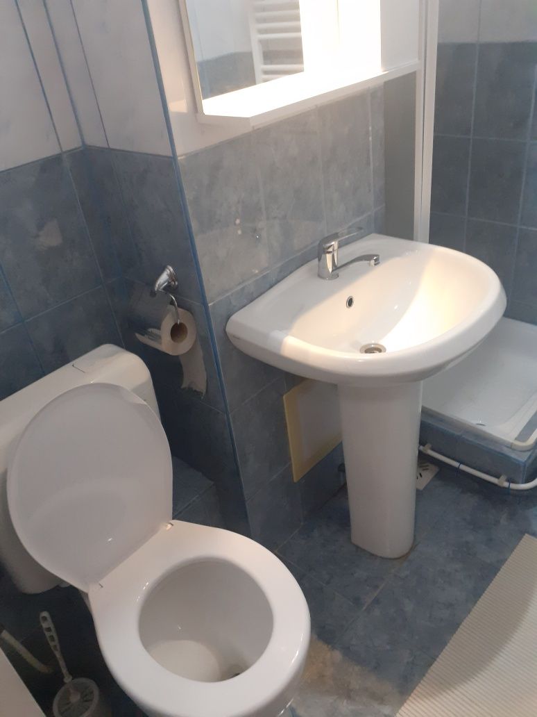 Închiriere apartament cu 2 camere