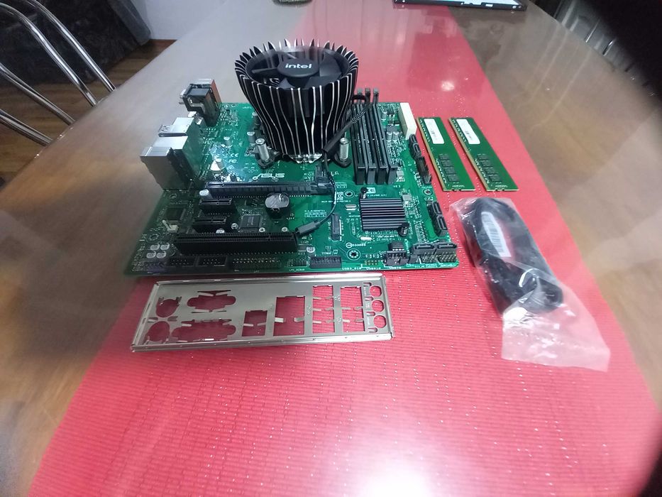 Kit placa baza cu procesor I7 6700