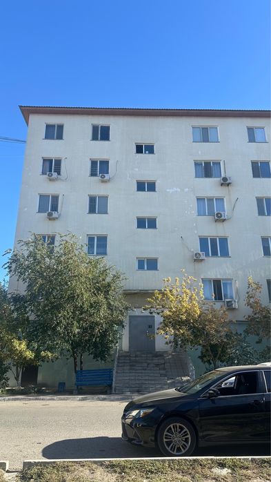 продам 2-х комнатную квартиру в центре города