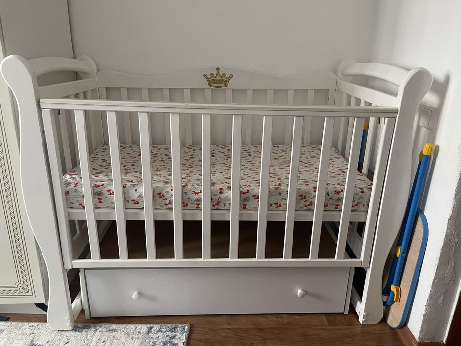 Продам детский манеж б/у