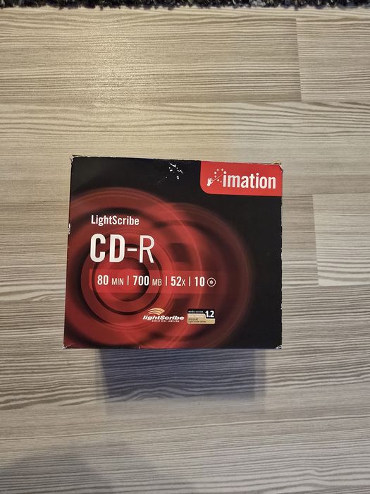 CD-uri si DVD-uri noi