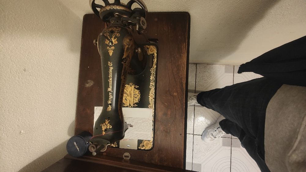 Mașina de cusut singer originală Nr 15 cu carte tehnica full accesorii