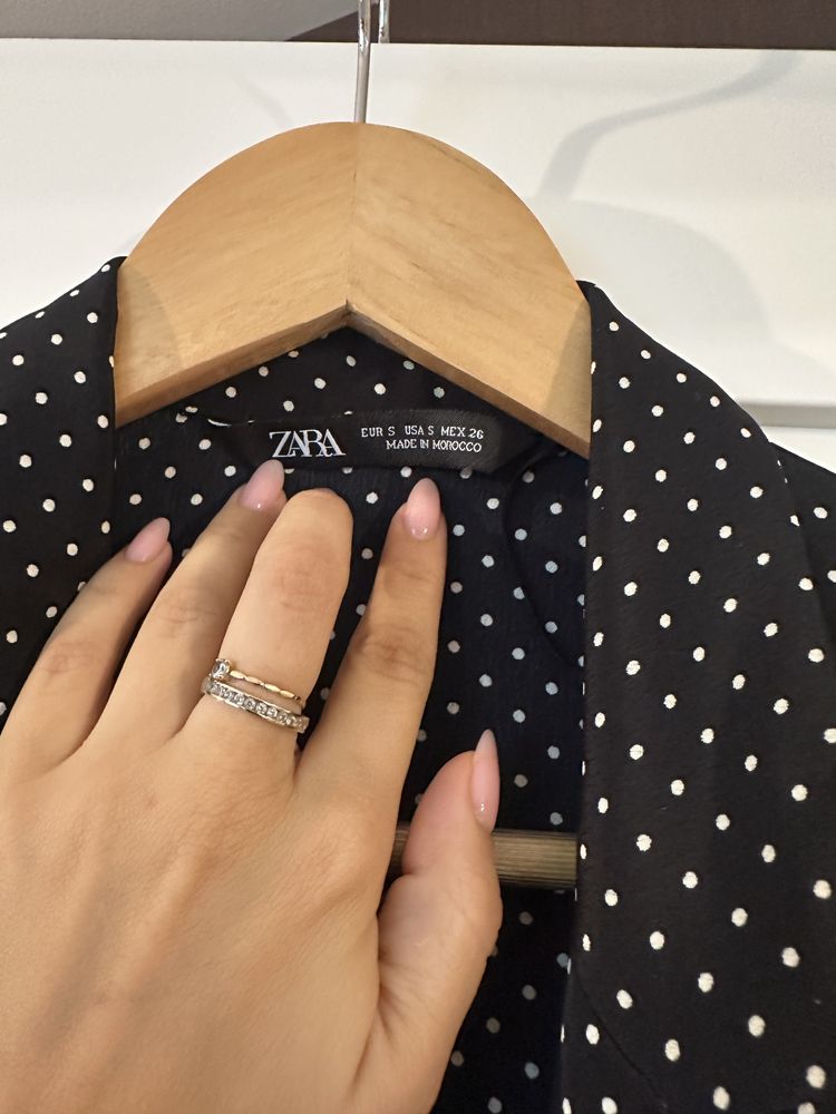 Рокли на марката Zara
