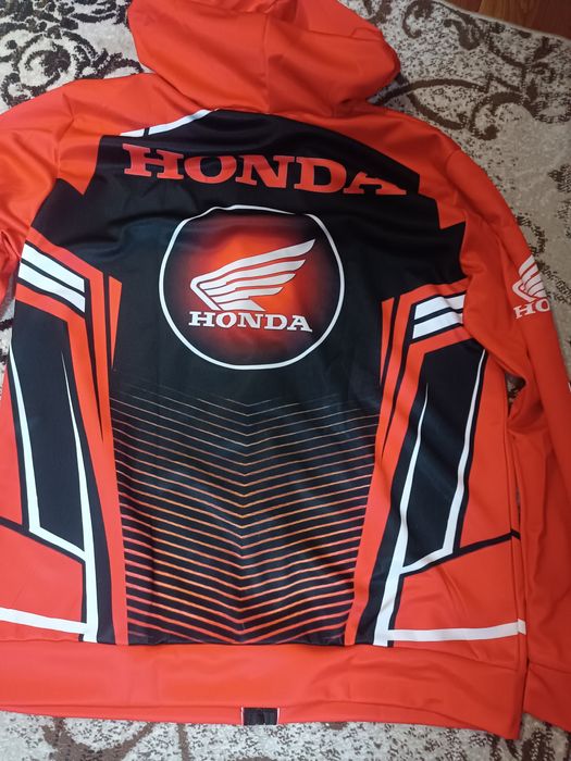 Продам мастерку.