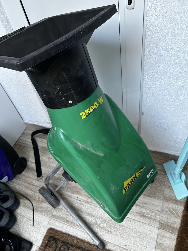 Качествена немска дробилка за клони PARKSIDE 2500W