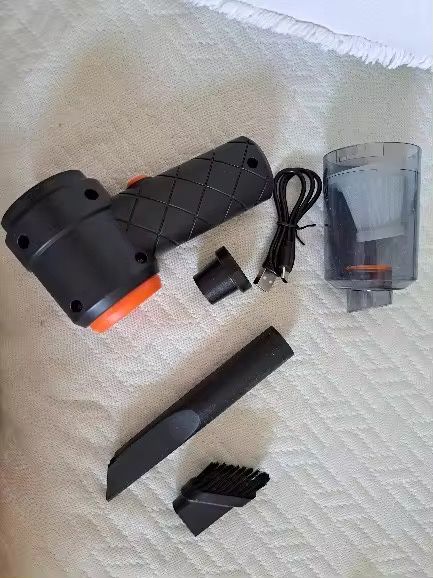 NOU Mini aspirator casa sau auto reincarcabil USB