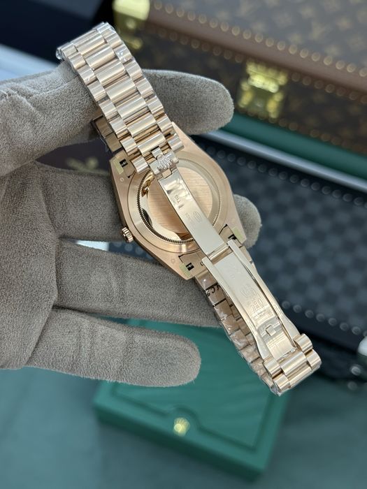 Rolex Day-Date 40mm Ombre Dial