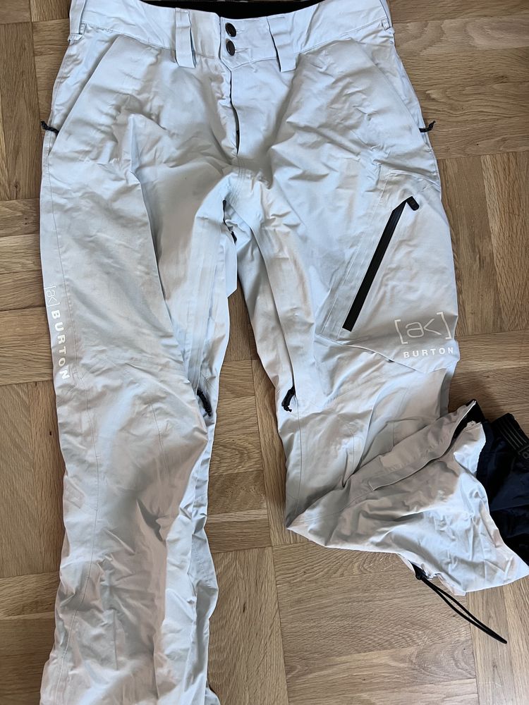 Burton ak goretex - яке и панталони