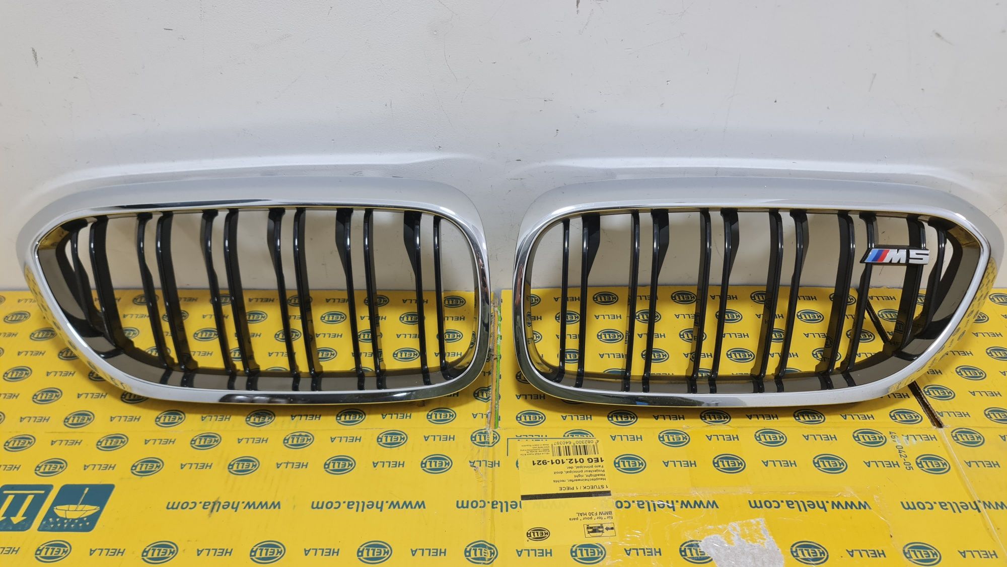 Grila grile nari masca radiator bara fata BMW 5 m5 F90