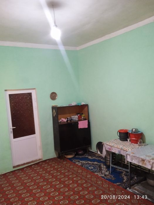 Hovli srochni sotiladi hamma joyi yaxshi