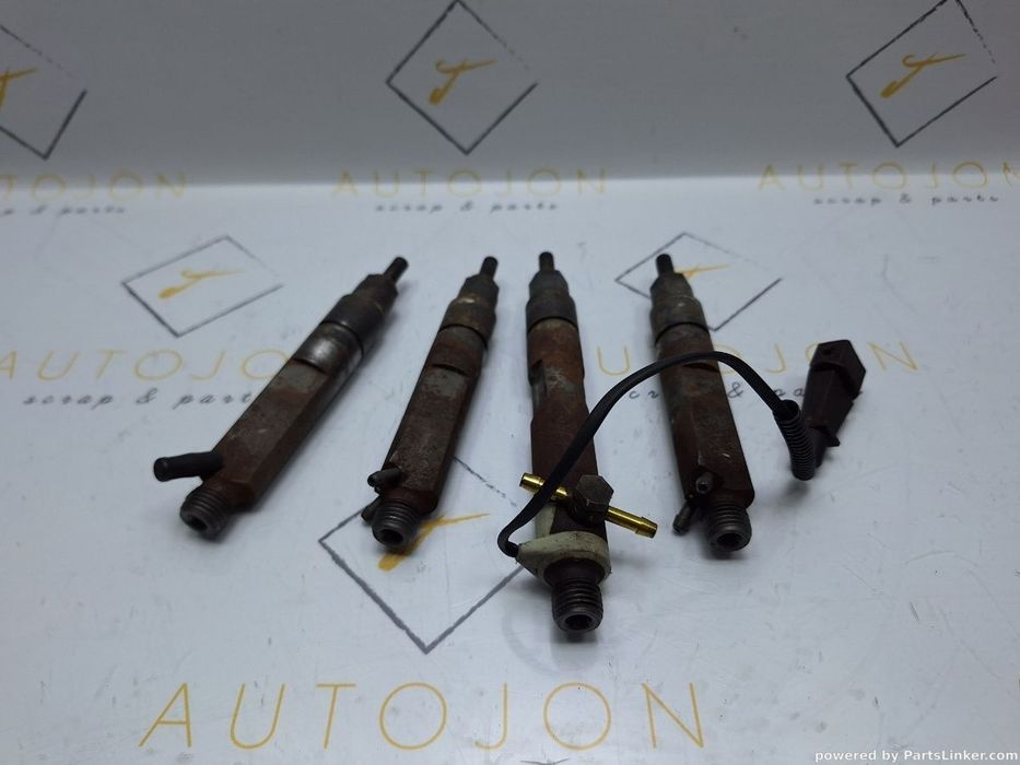 Set injectoare VOLKSWAGEN BORA (1J2) [ 1998 - 2013 ] TDI (AGR, ALH) 66KW|90HP OEM 038130201P / 038130202Q
