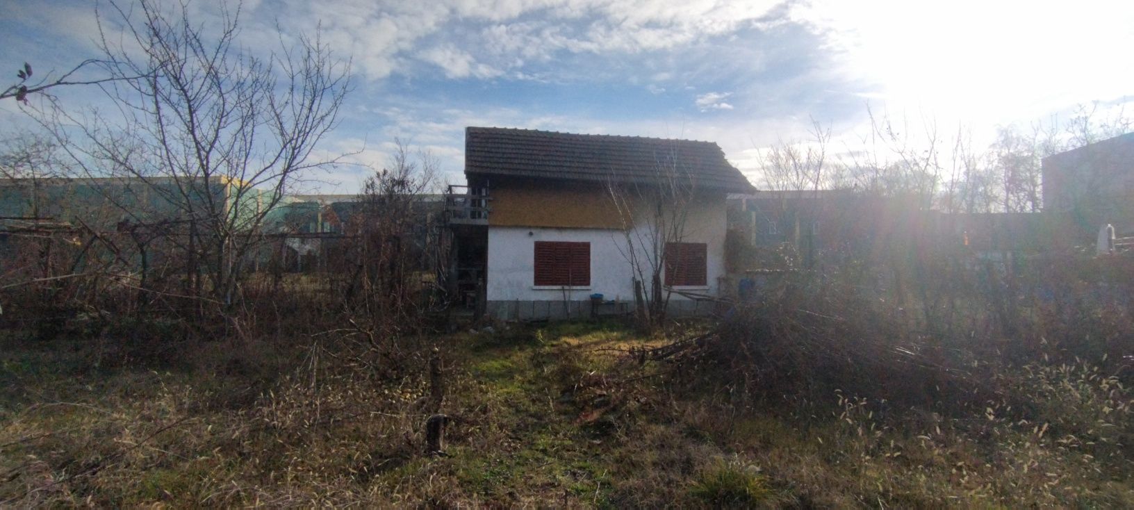 Продава се вила с градина