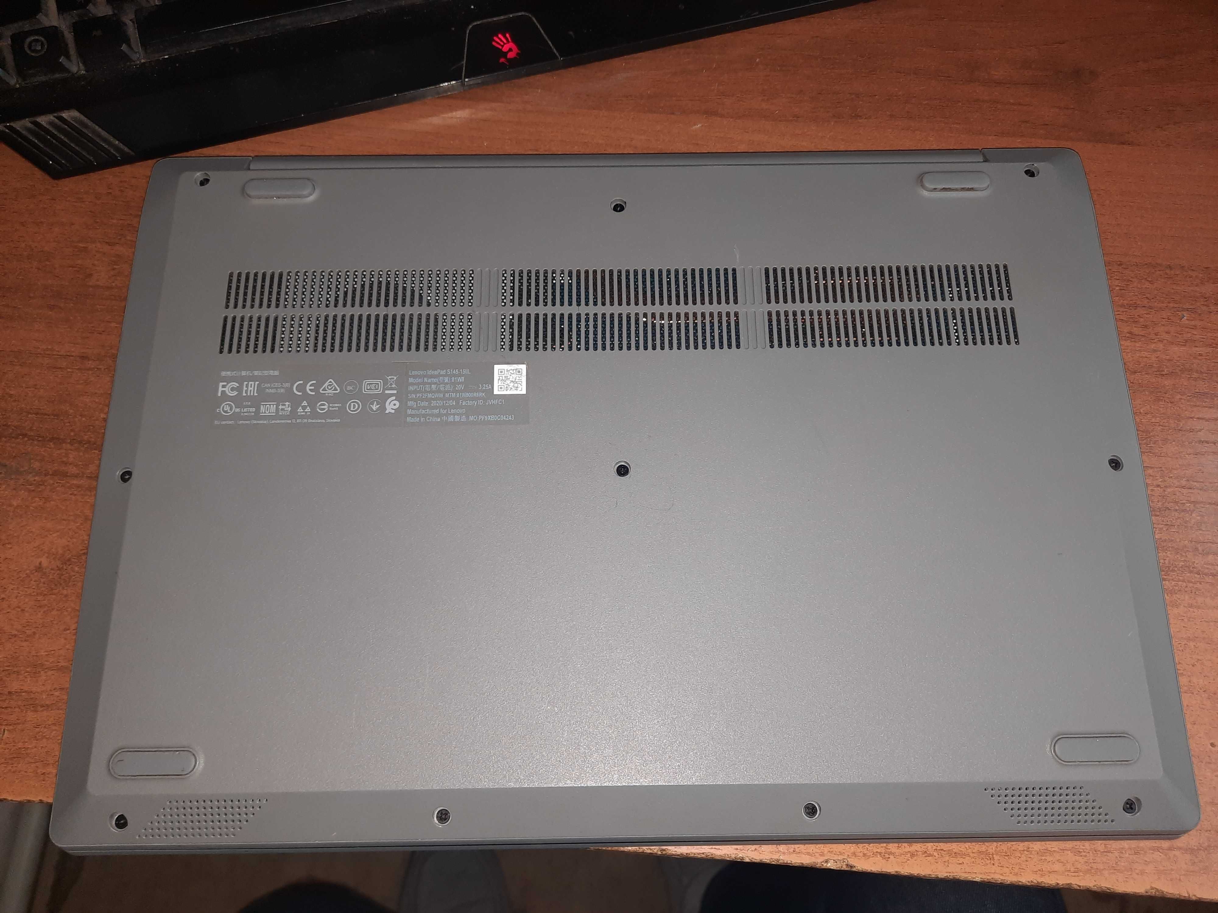 Ноутбук  (ультрабук) Lenovo i3-1005G1-1.20Ghz (4-х ядерный) в идеале