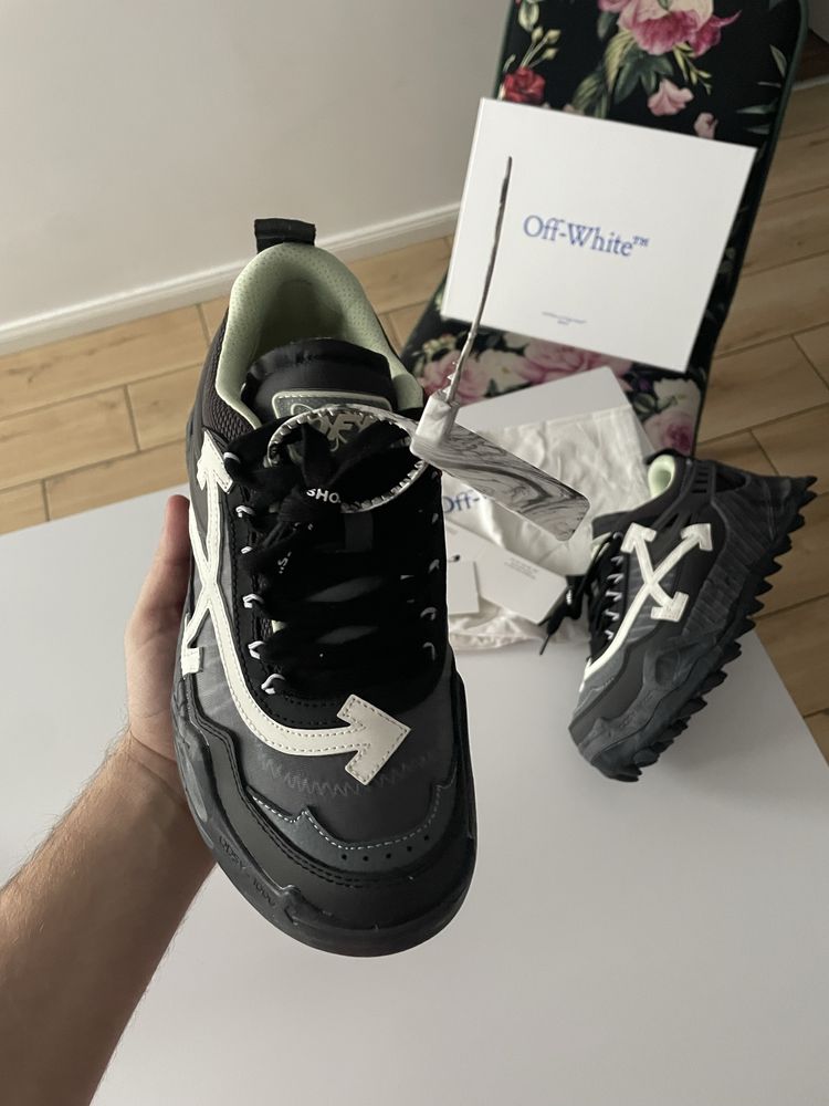 OFF White ODSY Dark Grey