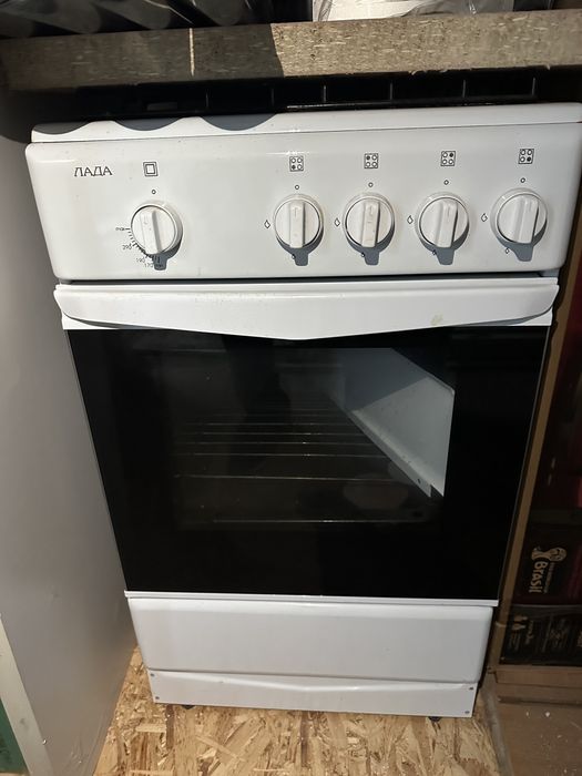 Продам газ плиту марки Лада