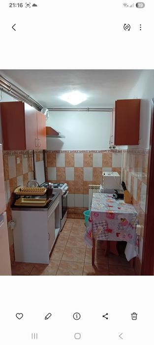 Inchiriez garsoniera la curte Piata Progresul
