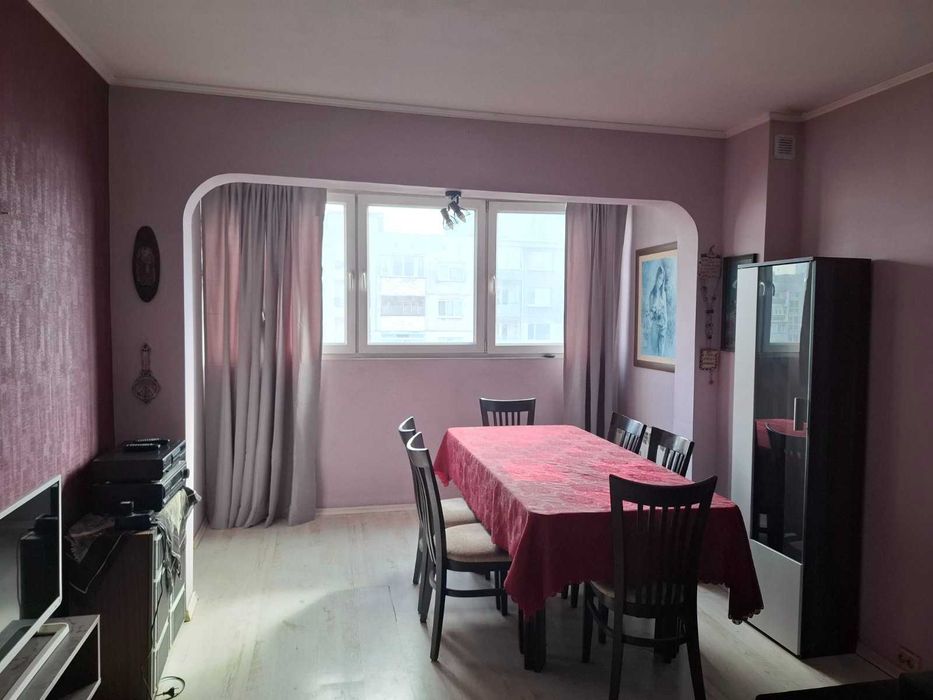 Отдава под наем 2-стаен просторен апартамент Красна Поляна 2