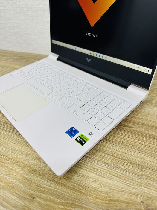 HP Victus Core i5-13 Gen+RTX2050 в Идеальном состоянии