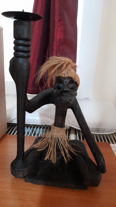 Statueta cu suport pt lumanare