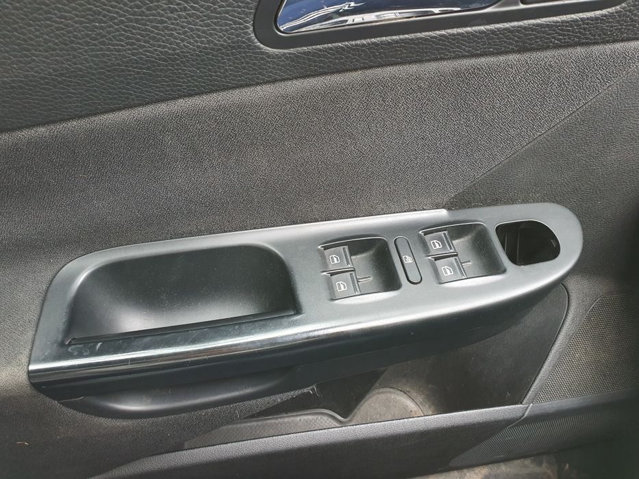 panou comanda geamuri passat b6