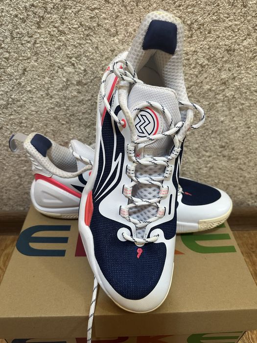 мужские кроссовки