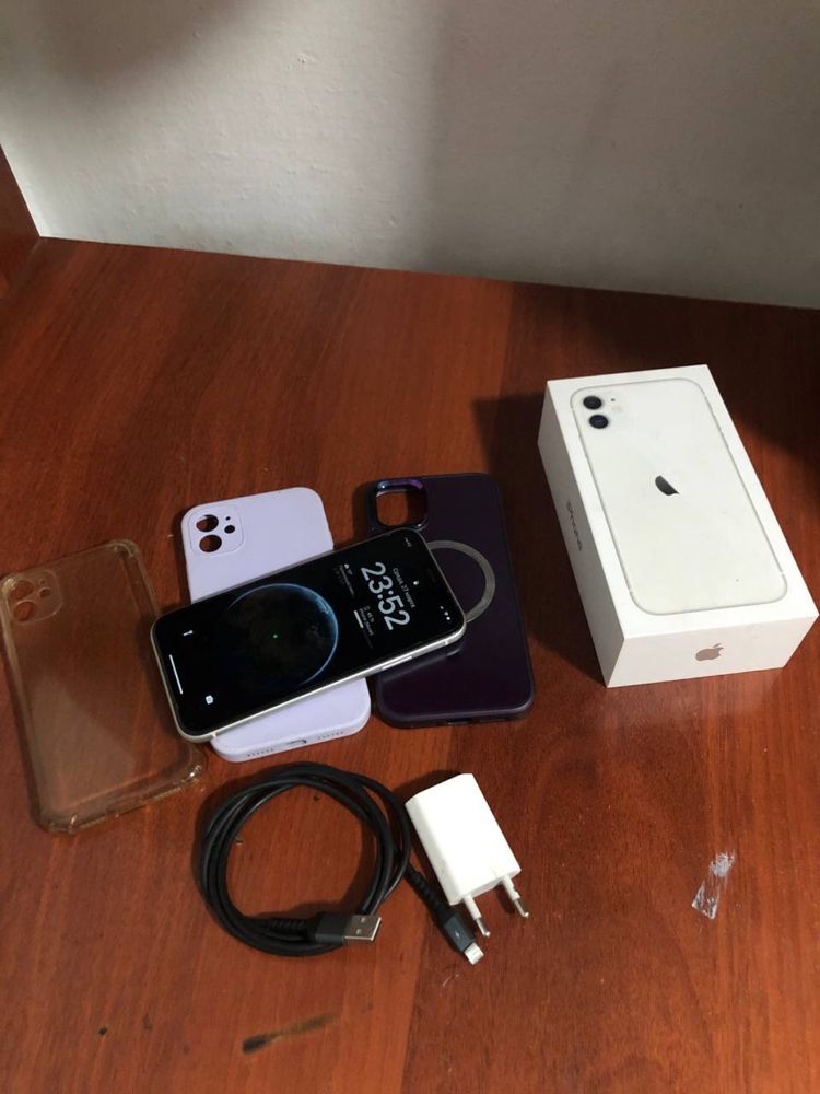 Продам iphone 11 64gb АКБ-76%