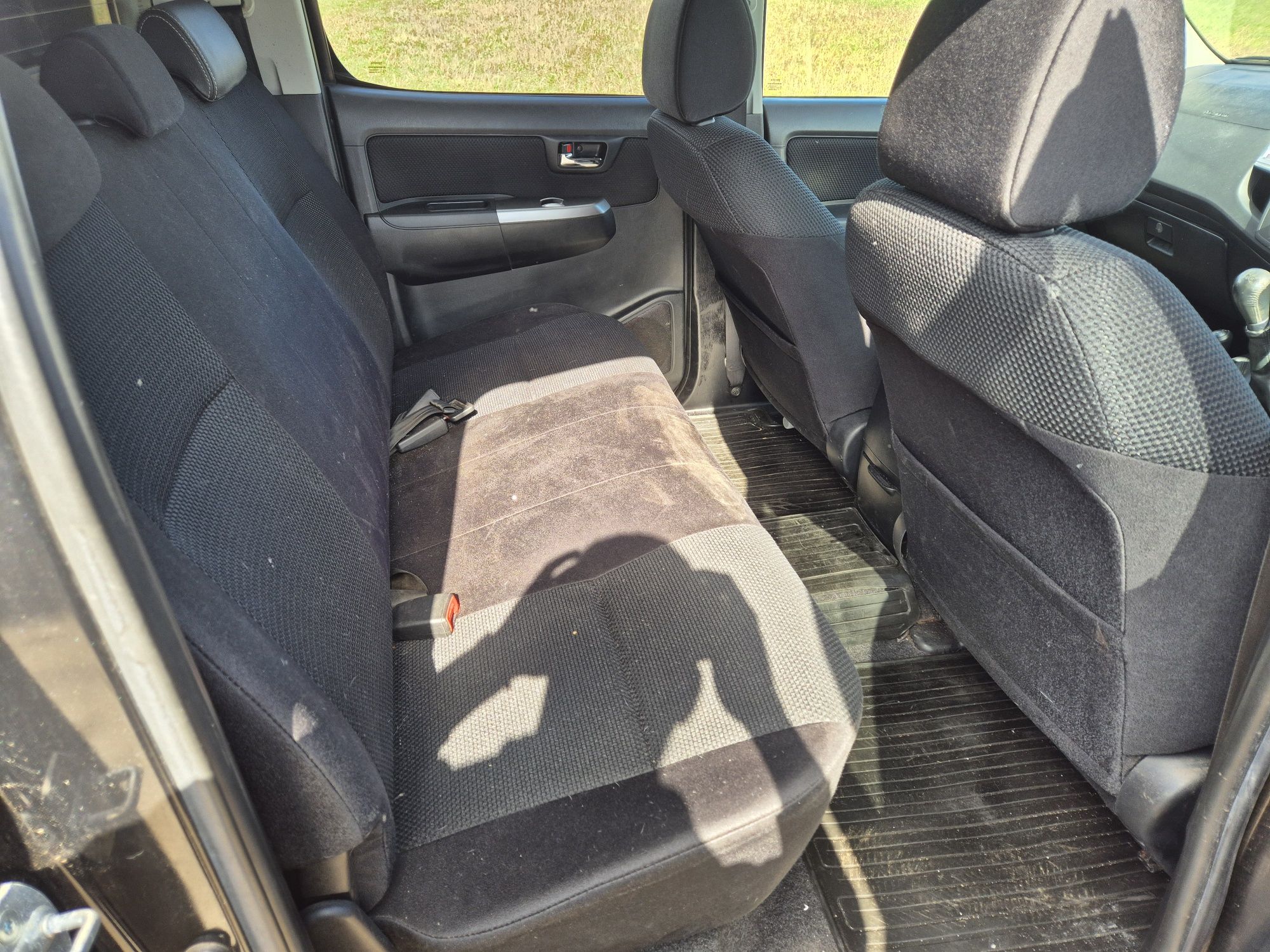 Dezmembrez Toyota Hilux 2012-2016 2.5 2KD-FTV