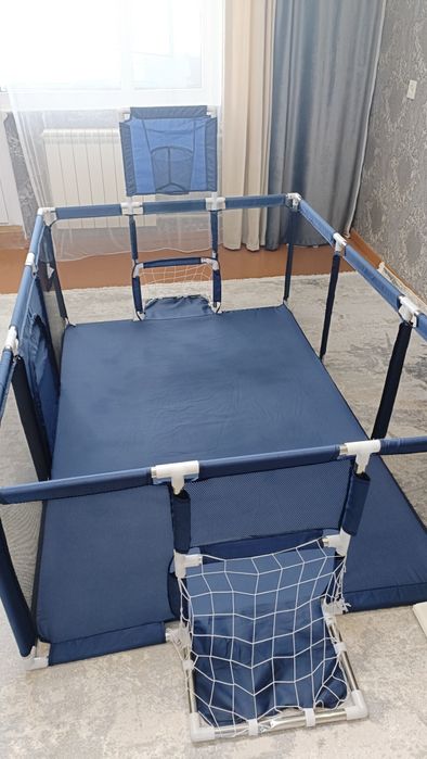 Манеж в хорошем состоянии.