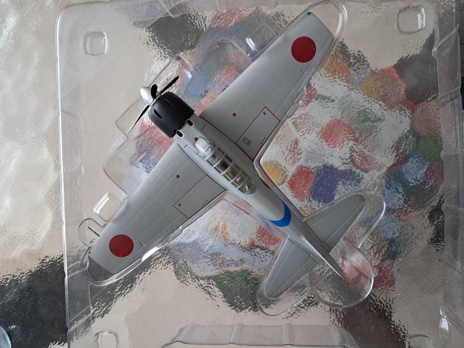 Machete avioane diecast 1/72 preturile in descriere