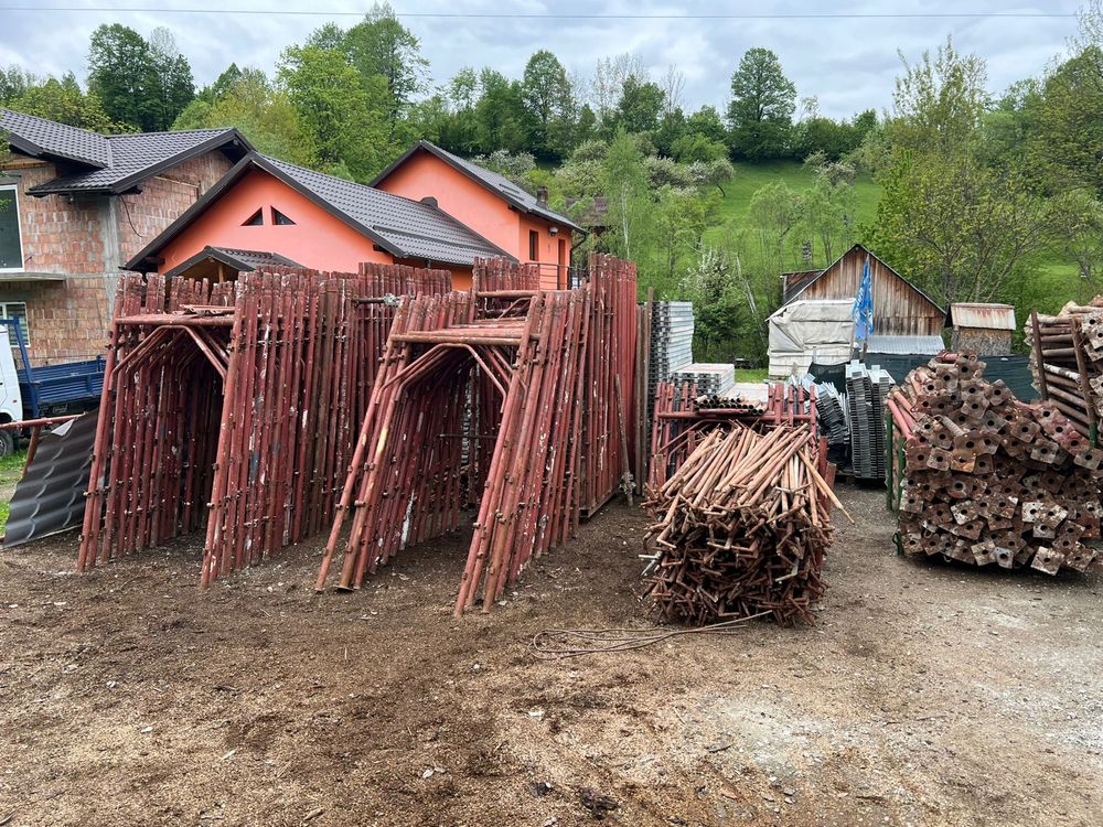 Schelă si popici metalici