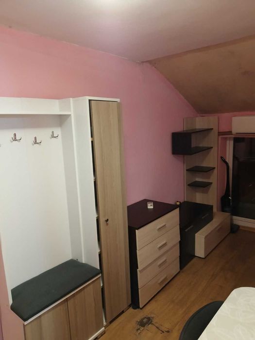 Дава се под наем Едностаен апартамент в Варна, Централна поща - 28 кв.м за 229.5 € - Снимка #1