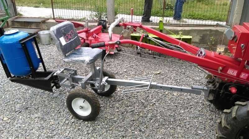 Scaun tapitat - carut reglabil cu roti pentru motocultor motosapa NOU