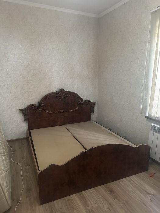 Спальная  кровать