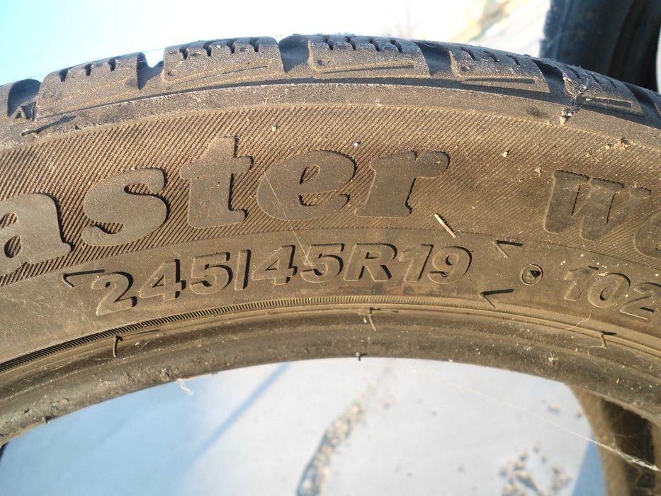 продавам зимни гуми 245х45х19 ПЕТЛАС