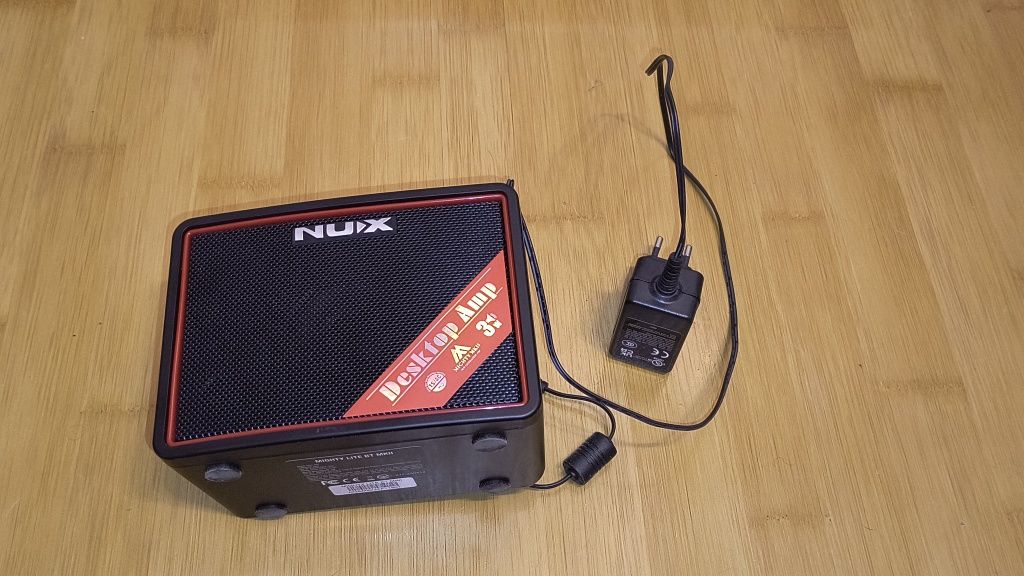 Chitara ibanez GAX30 și amplificator