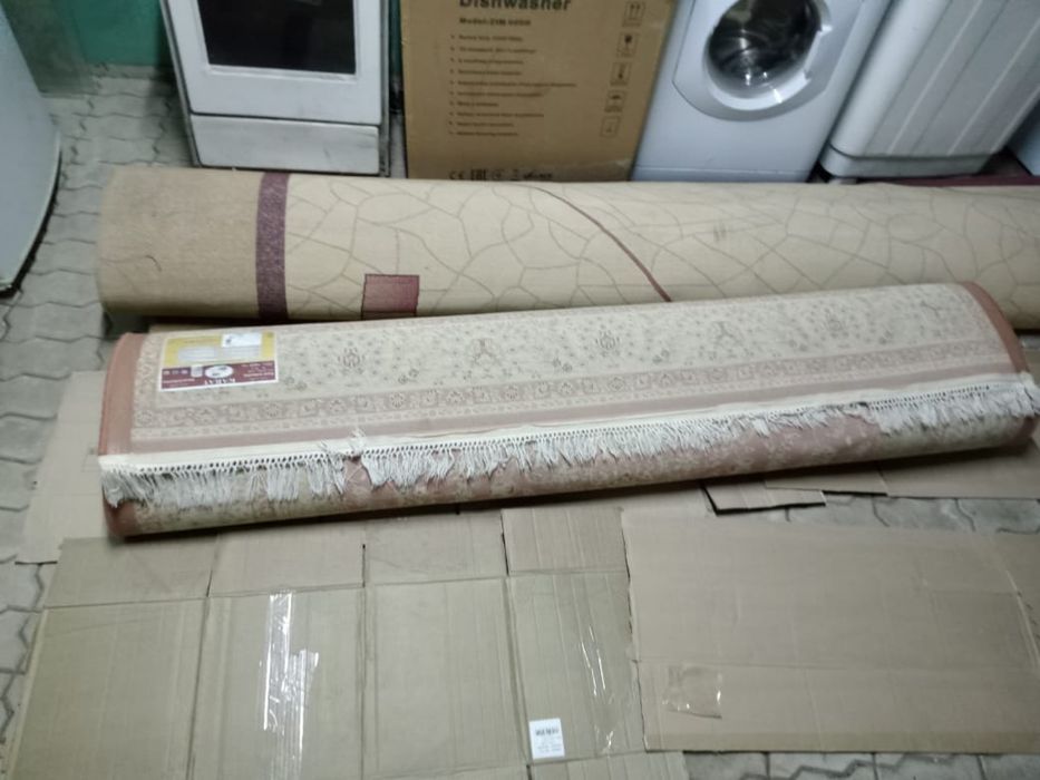 Продам ковры в хорошем состоянии