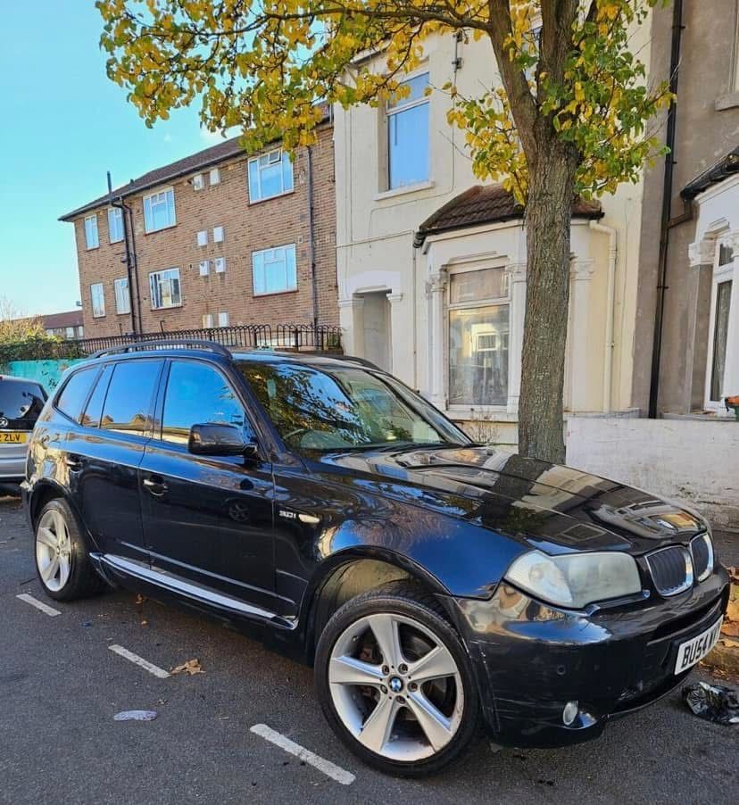 Dezmembrez BMW X3 E83 Sport -Pack an 2005 3.0 benzina M54-231cp,Navi