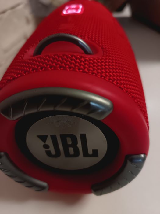 Boxă jbl perfect stare schimb cu telefon