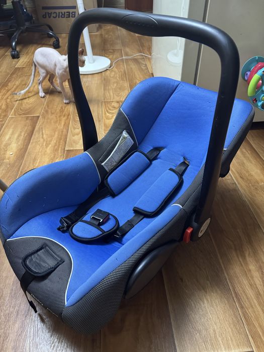 Автолюлька для малыша