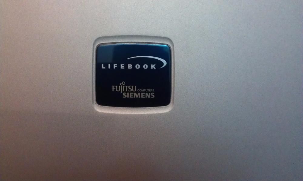 Vand laptop Fujitsu Siemens / Lifebook