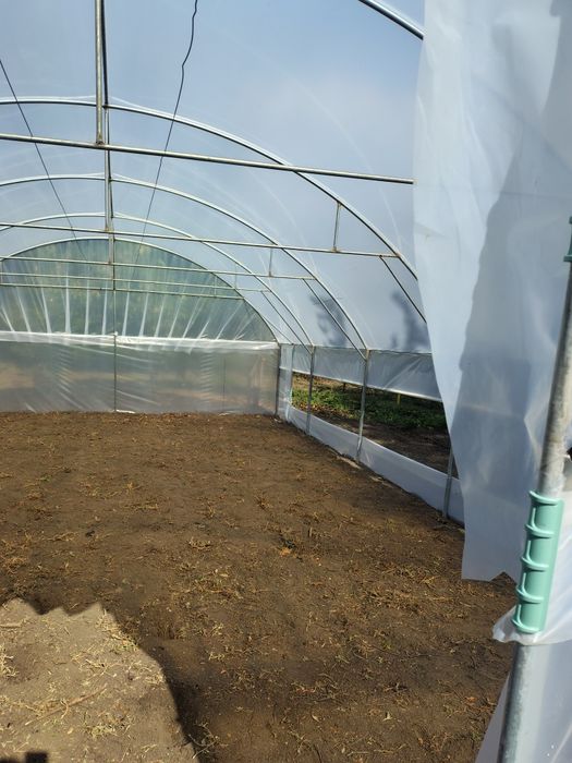 Solarii profesionale pentru legume și flori