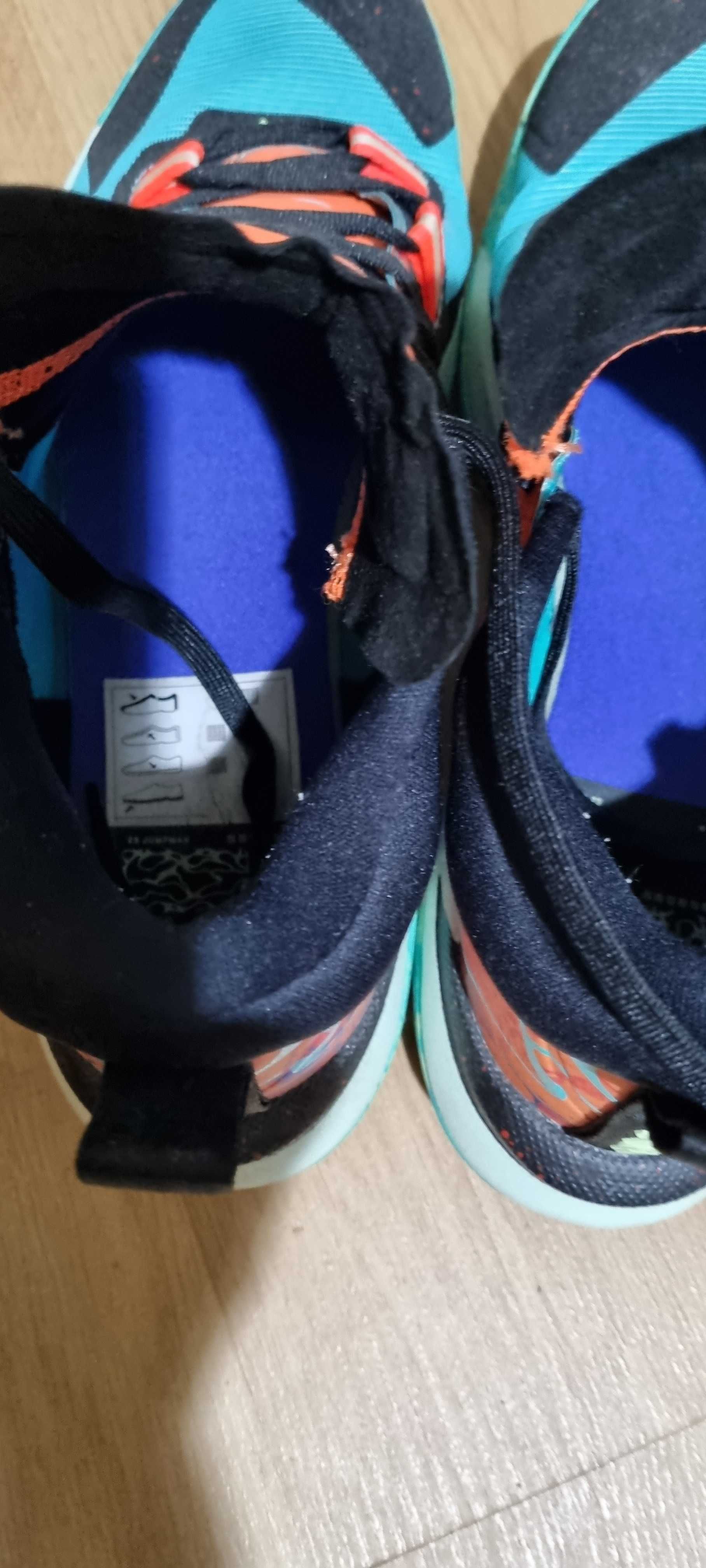 Продавам маратонки nike Jordan zion .оргинални чисто нови.