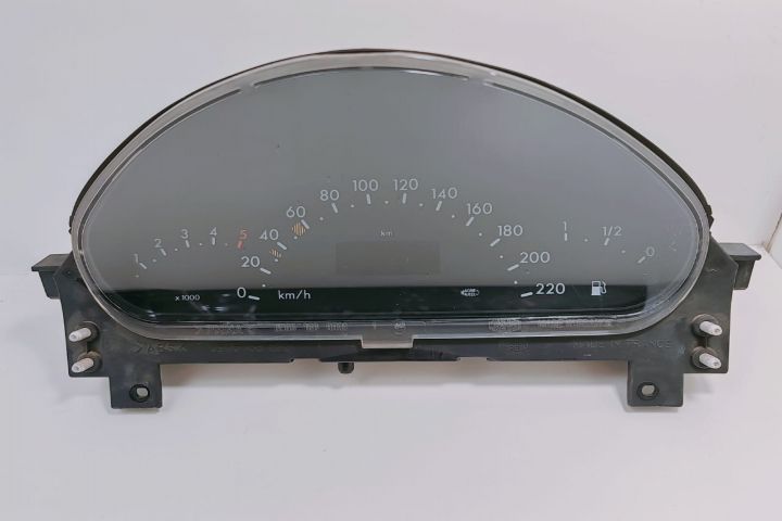 Ceas bord A1685404711Q6 Mercedes-Benz A-Class W168