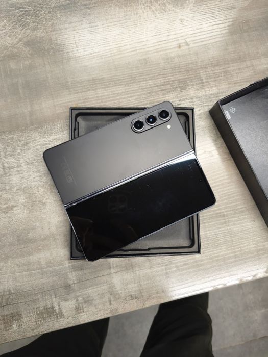 Samsung z fold 5 12 256