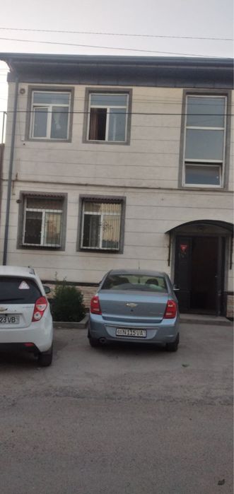 Uy sotiladi kvartira 1 honali