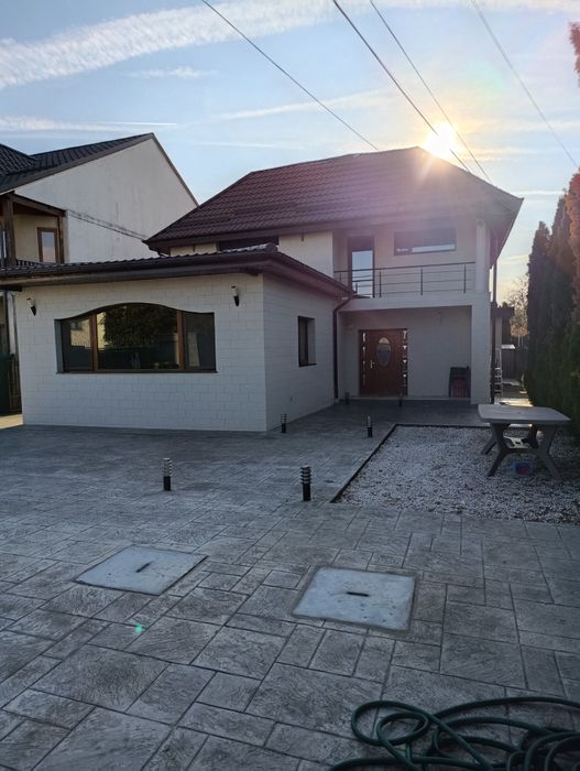 Casa de vanzare. zona rezidențiala